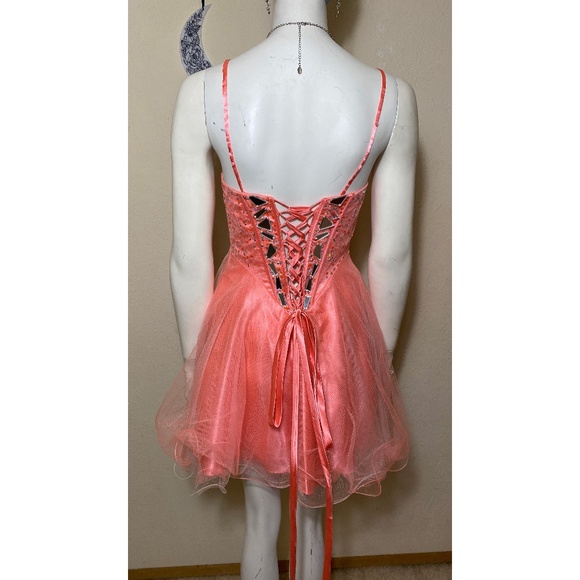 Pink Party Grad Dress with Jewelry - Picture 3 of 14